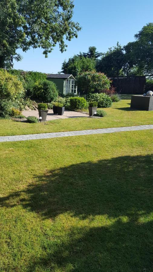 The White Dove Bed And Breakfast With Glamping Newark Showground Esterno foto